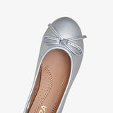 Bow-Tie Pumps for Girls